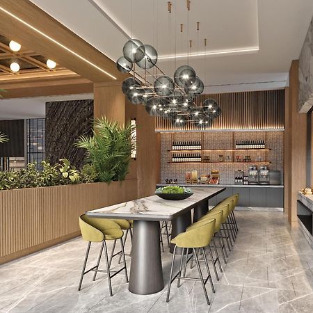 Courtyard By Marriott Prishtina Hotel พริสตีนา ภายนอก รูปภาพ